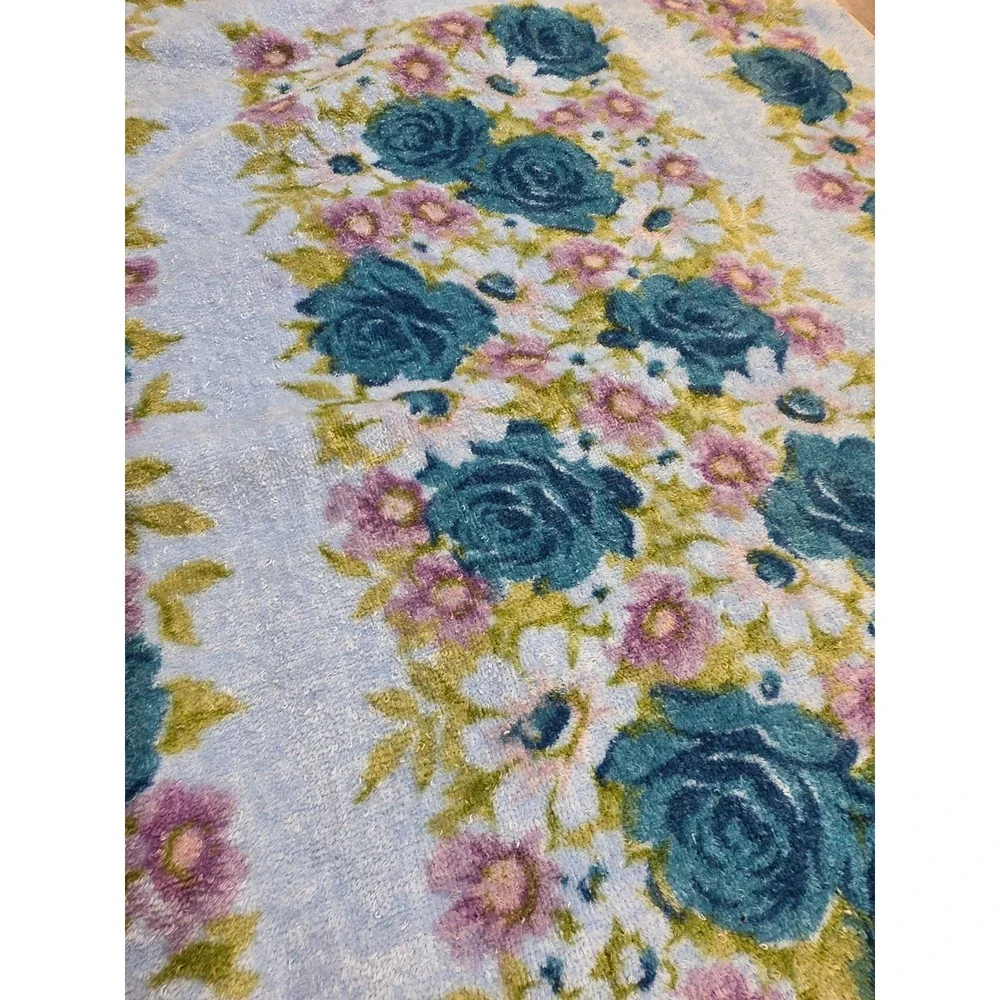 2 Vintage Pequot Blue Floral Bath Towels Rose Fringe 40x24 Cotton Lazy Daisy